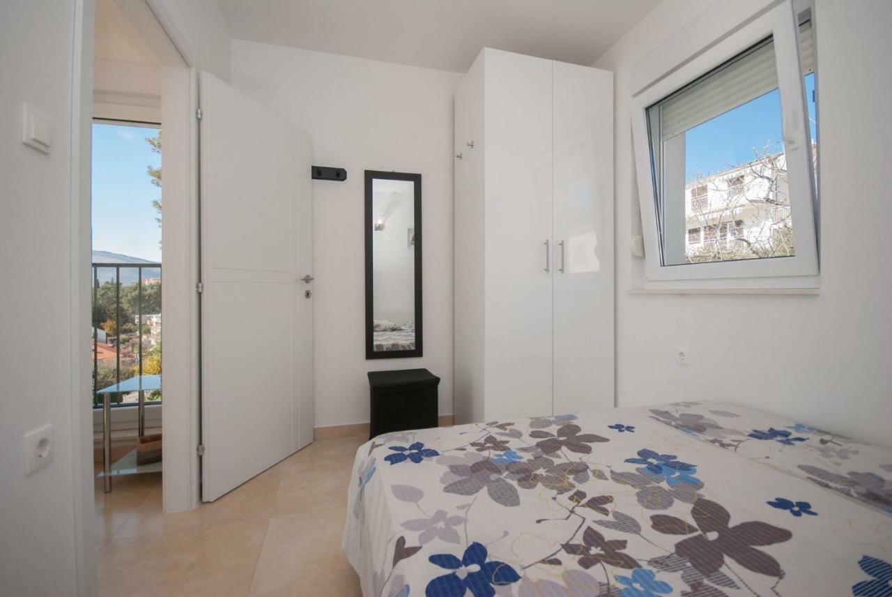 Apartment Adriatic - Saldun Trogir Eksteriør bilde